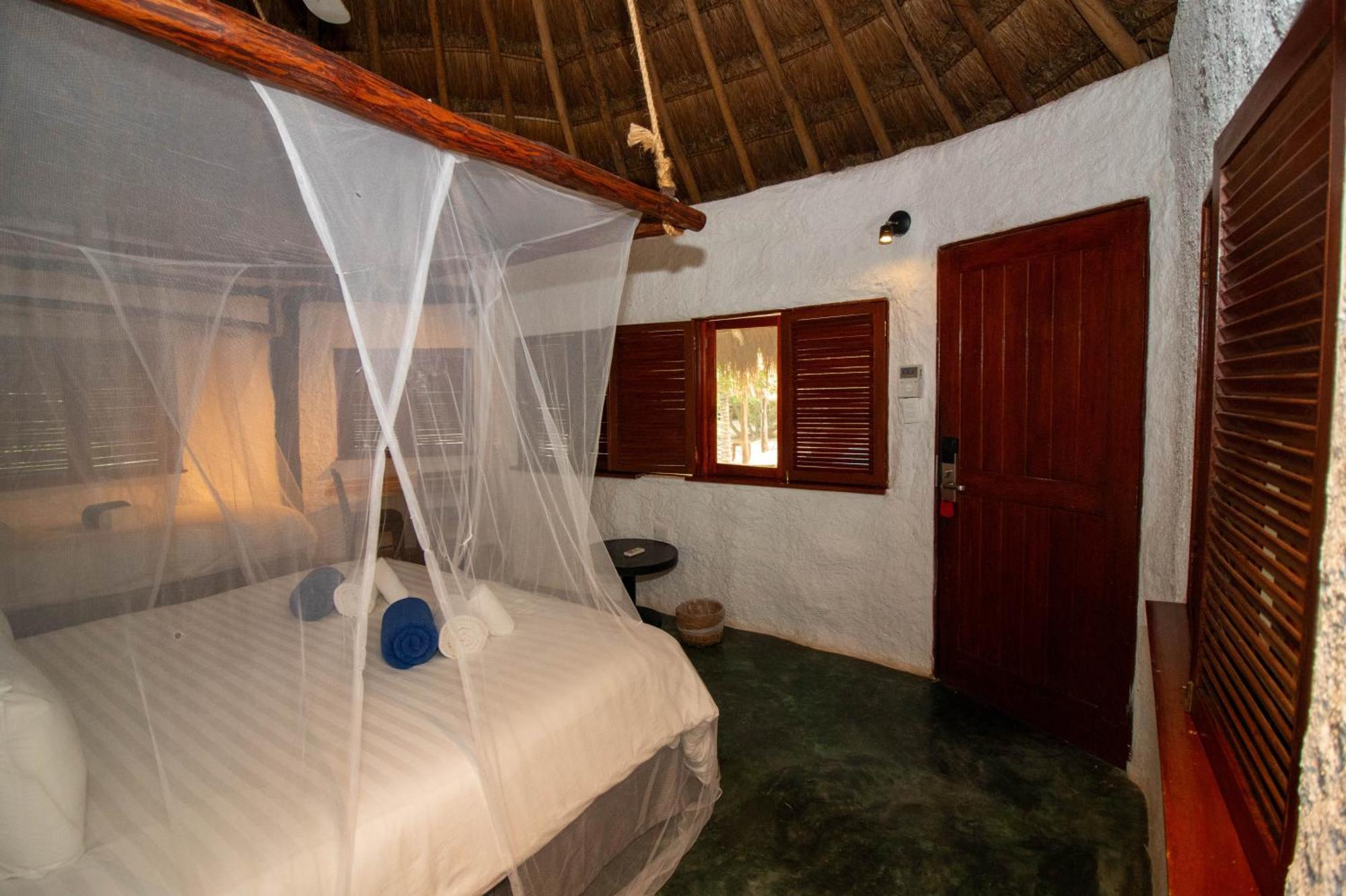 Готель Blue Holbox Екстер'єр фото